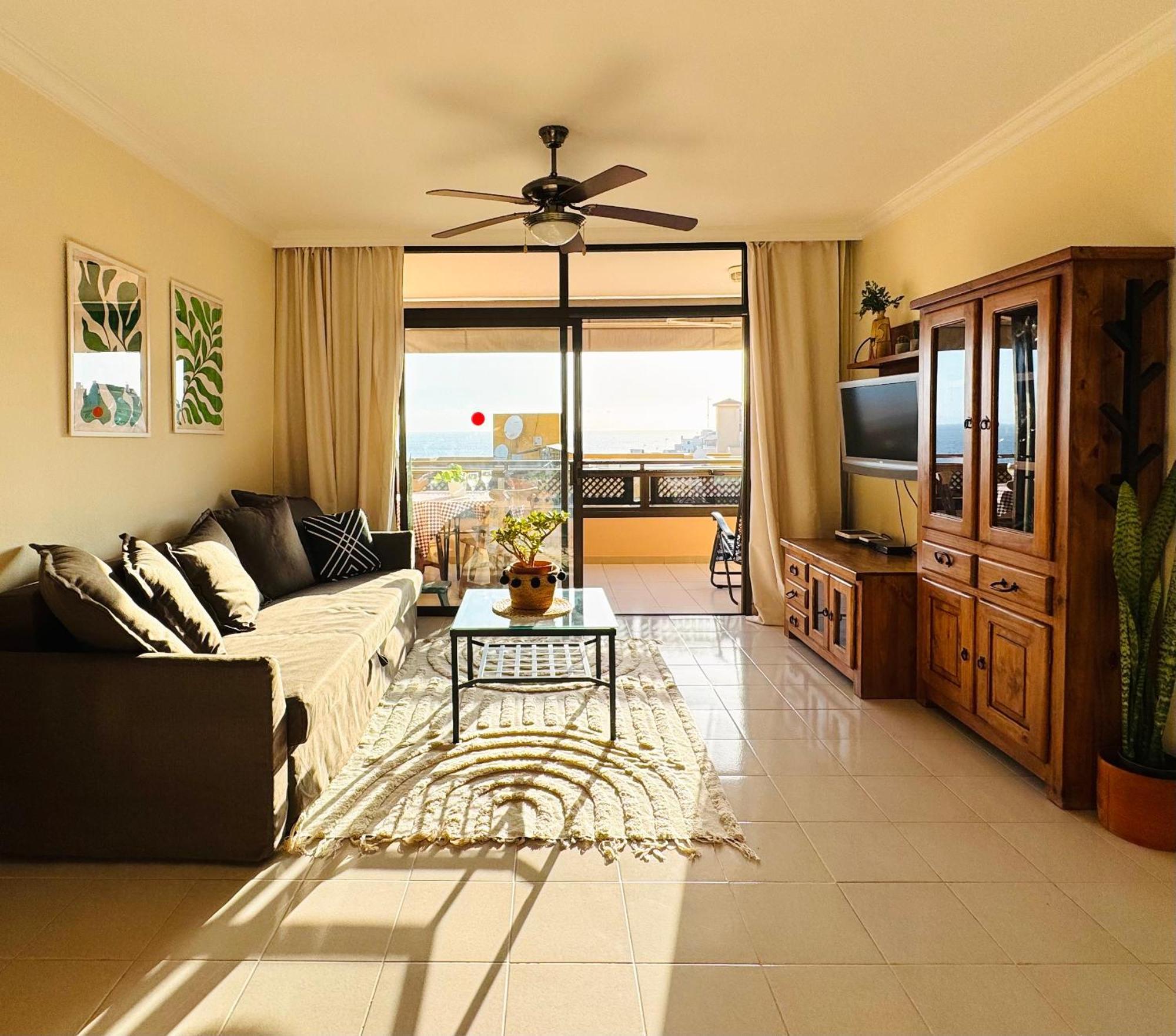 Casa Hugo - Ocean View, Quiet Pool, Fibre Net, Los Gigantes Puerto de Santiago  Exterior photo